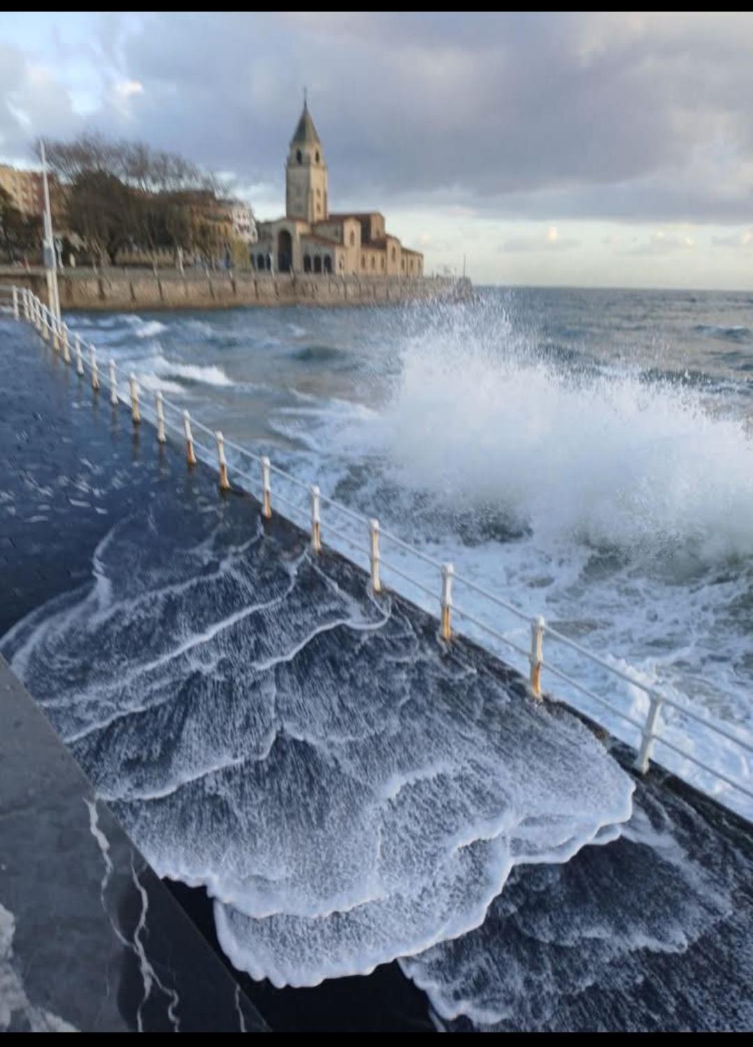 Brisas Del Norte Gijón Buitenkant foto